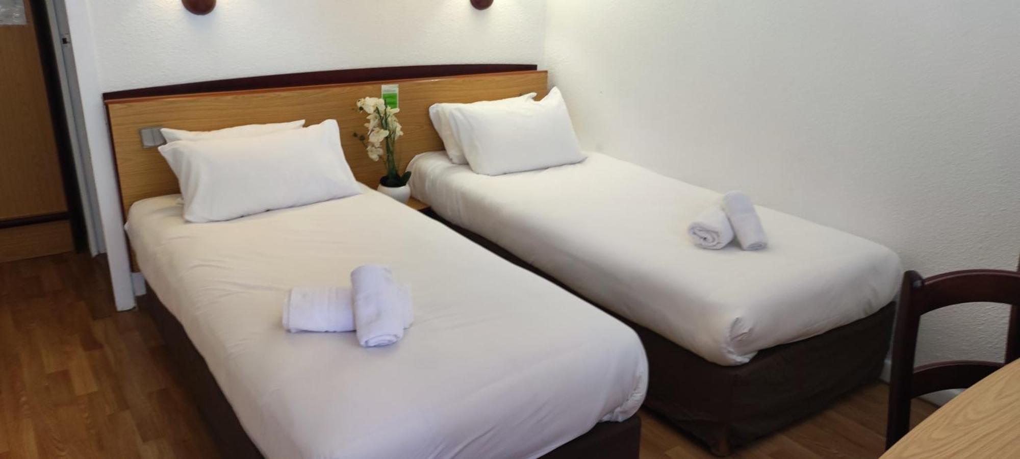 Campanile Perpignan Sud Hotel Exterior photo